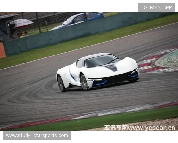 F1新赛季揭幕战激战正酣豪门车队格局生变引发全球车迷热议持续升温