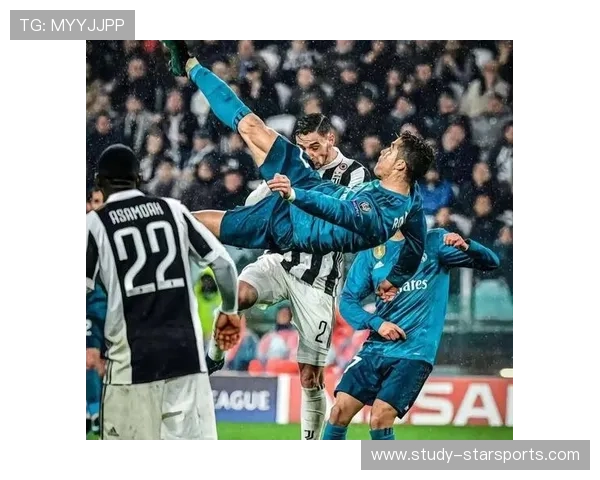 梅西与C罗相继打破历史纪录 他们的传奇之路再度引发全球热议