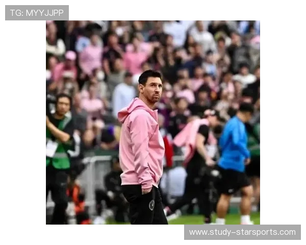 梅西加盟迈阿密国际后首度亮相训练场 展现状态恢复良好